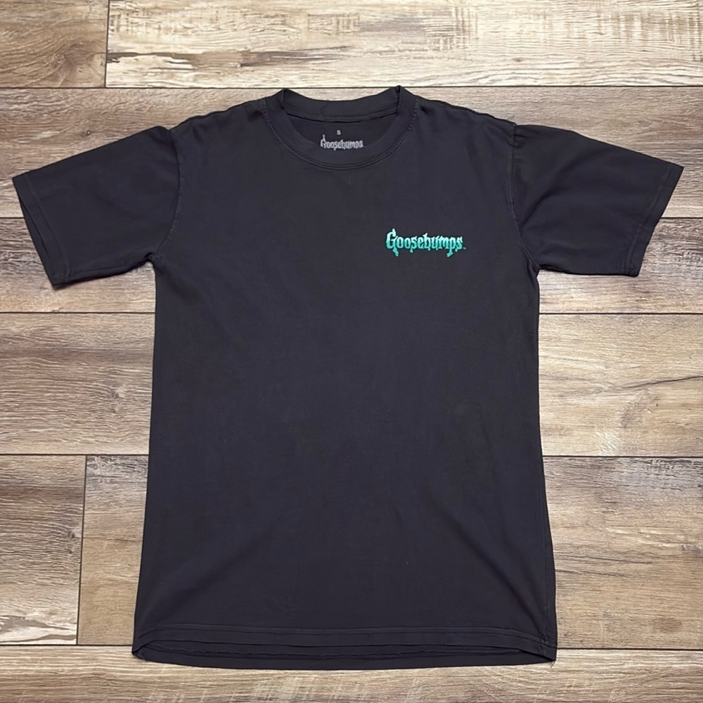 NWOT Goosebumps Curse of Camp Cold Lake T Shirt Small - Picture 3 of 7